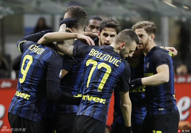 佛罗伦萨反击效率惊人,五次射正全部转化为进球创纪录    佛罗伦萨反击效率惊人,五次射正全部转化为进球创纪录