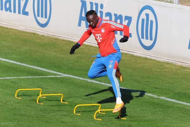 利物浦门将神勇发挥,一球小胜热刺巩固领头羊位置